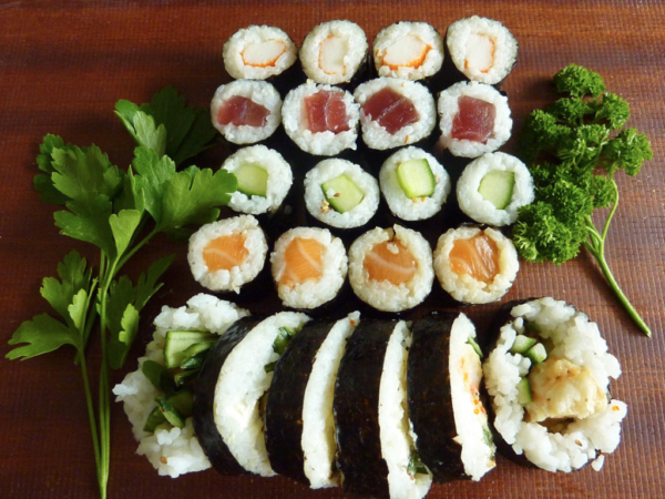 Sushi Menü 10 (22 Stück)