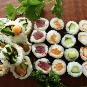 Sushi Menü 12 (24 Stück)